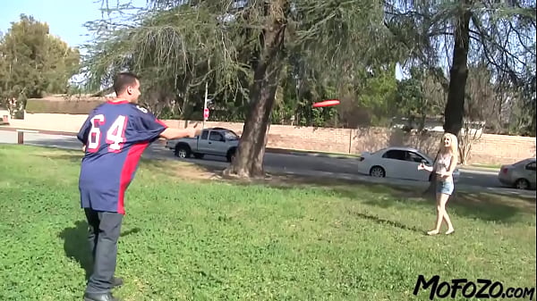 MOFOZO.com – Slim Step Sister Gets The Cum In Her Mouth